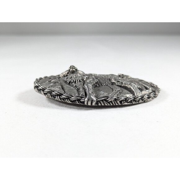 1996 EJC Large Oval WOLF Pair belt buckle, South Western style 3-D Pewter - Picture 8 of 10